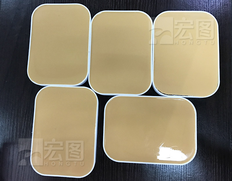 人體硅膠制作縫合模塊等待固化 人體硅膠制作縫合模塊等待固化