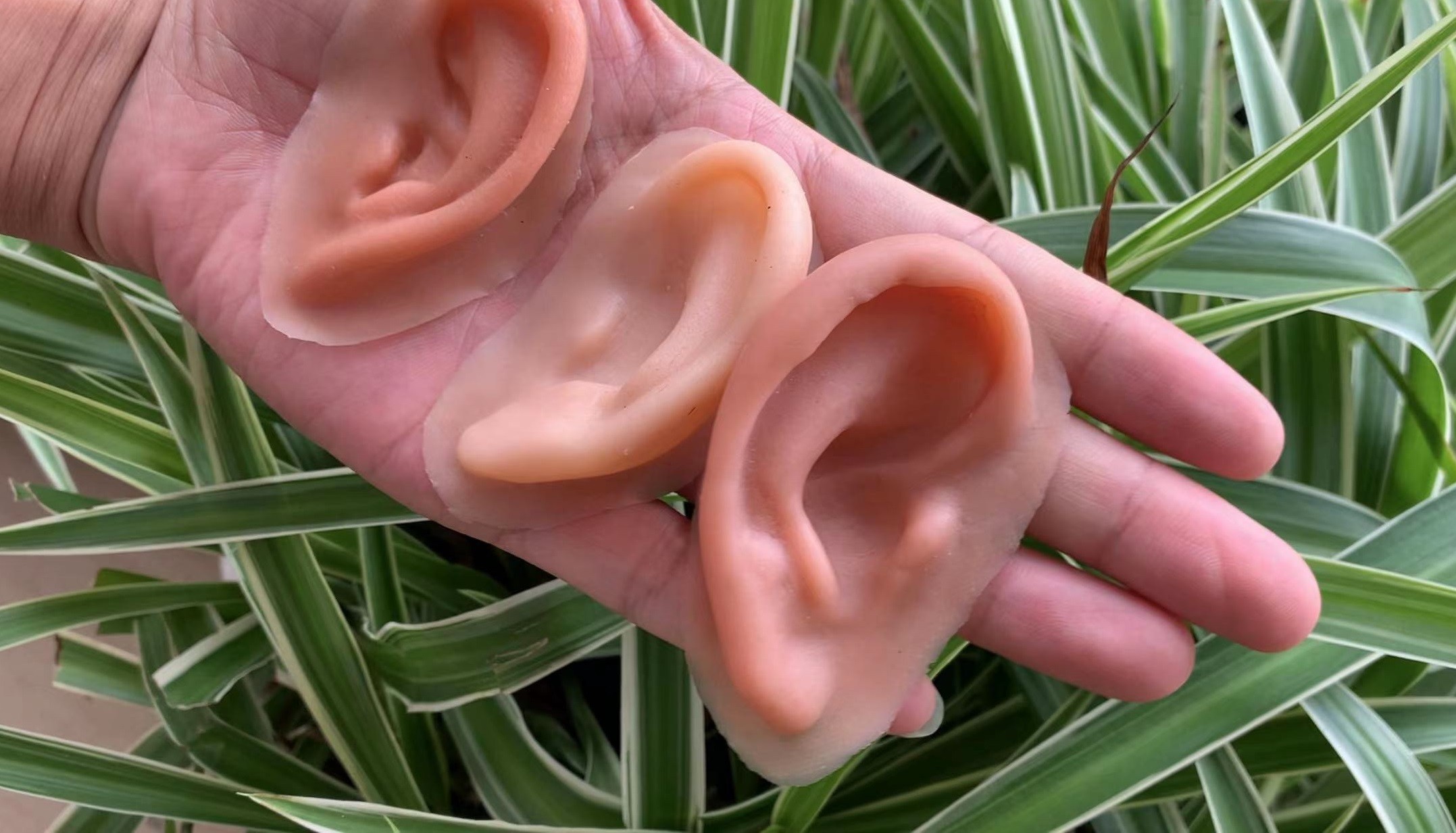 人體硅膠原料什么硬度比較好？